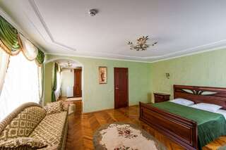 Гостиница  Bed and Breakfast  Курск Номер стандарт семейный-3