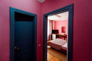 Гостиница  Bed and Breakfast  Курск Номер стандарт с 1 двуспальной кроватью-8