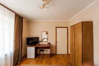 Гостиница  Bed and Breakfast  Курск Номер стандарт с 2 односпальными кроватями-5